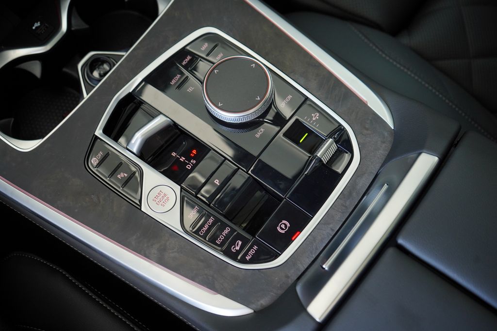 Thumbnail: 2026 BMW X7 - 19