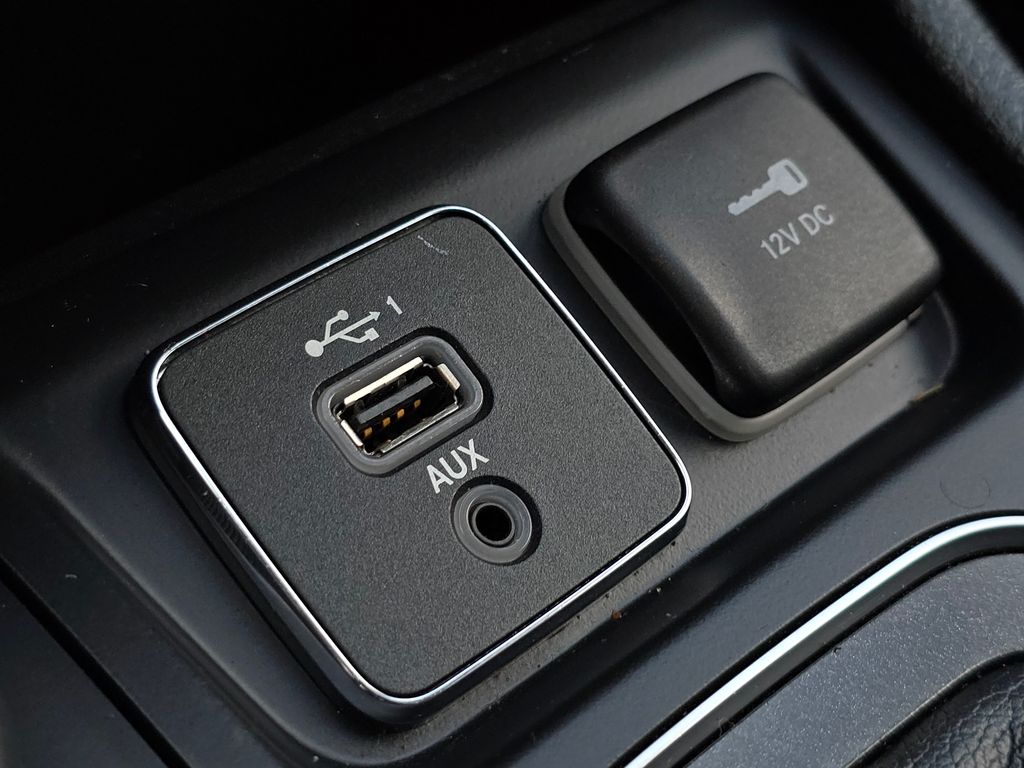 2019 Jeep Cherokee Trailhawk photo 28