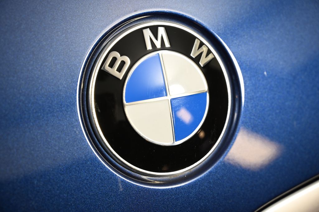 Thumbnail: 2023 BMW 3 Series - 13