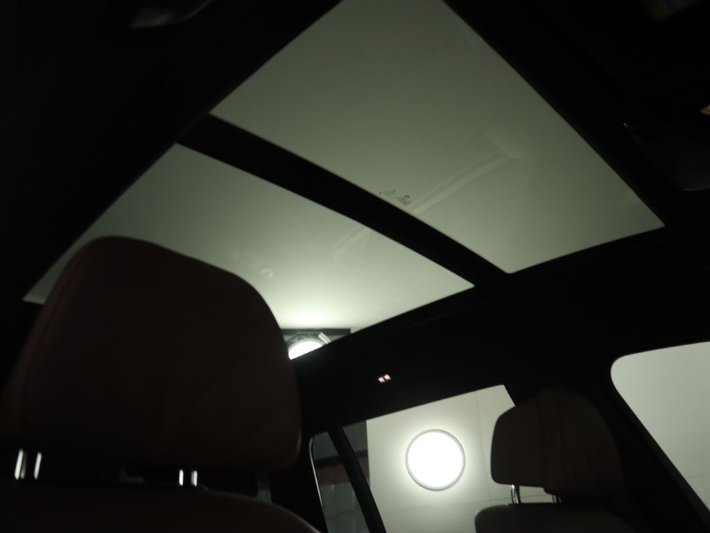 Thumbnail: 2023 BMW X7 - 19