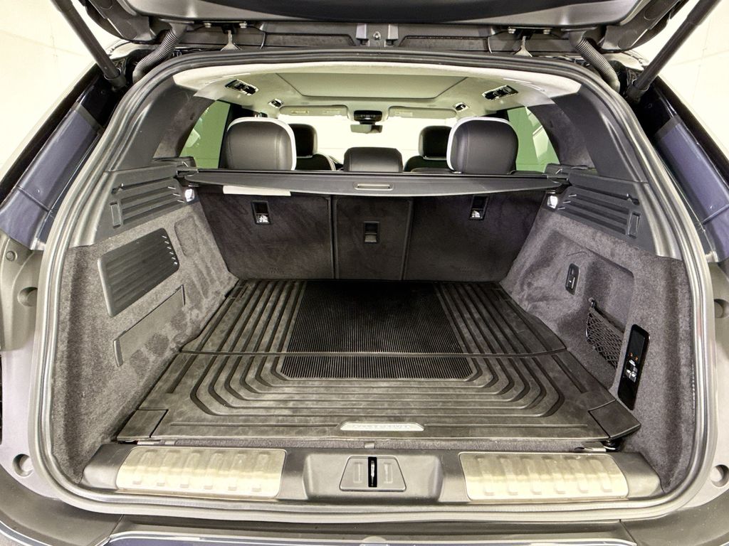 Thumbnail: 2023 Land Rover Range Rover Sport - 28