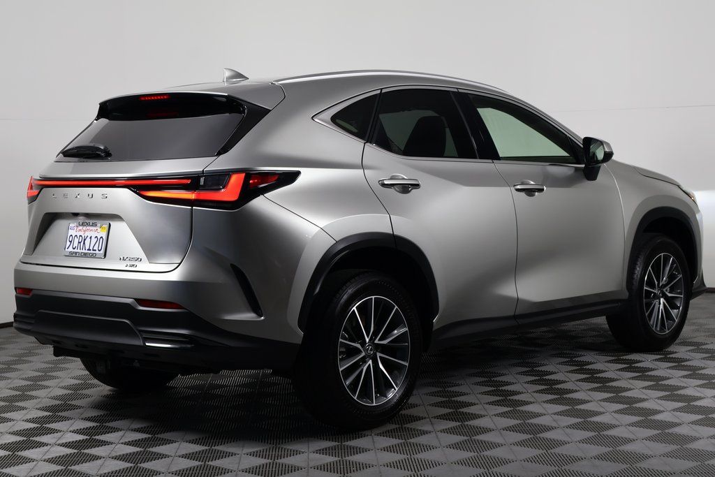 Thumbnail: 2022 Lexus NX - 4