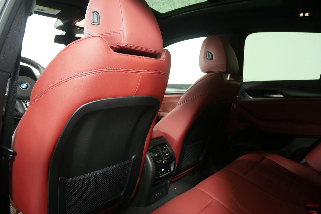 Thumbnail: 2025 BMW X4 - 19