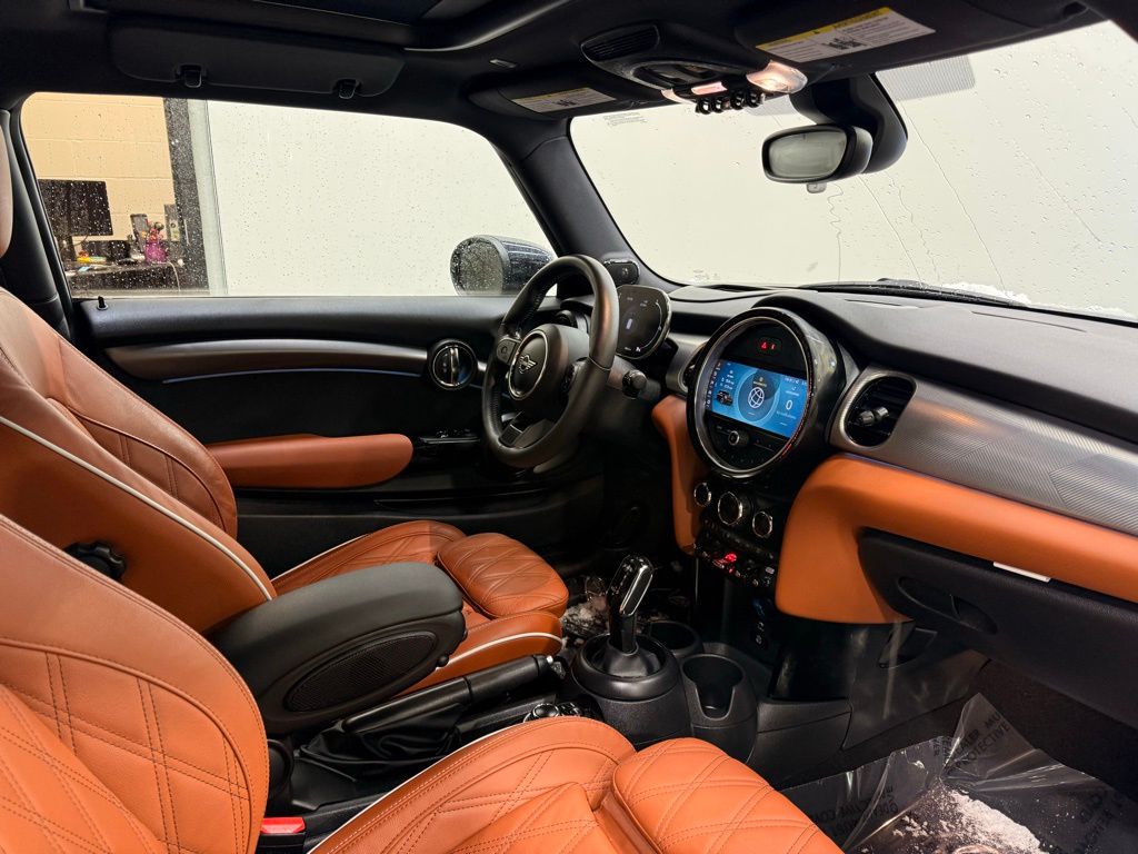 Thumbnail: 2023 MINI Cooper - 23