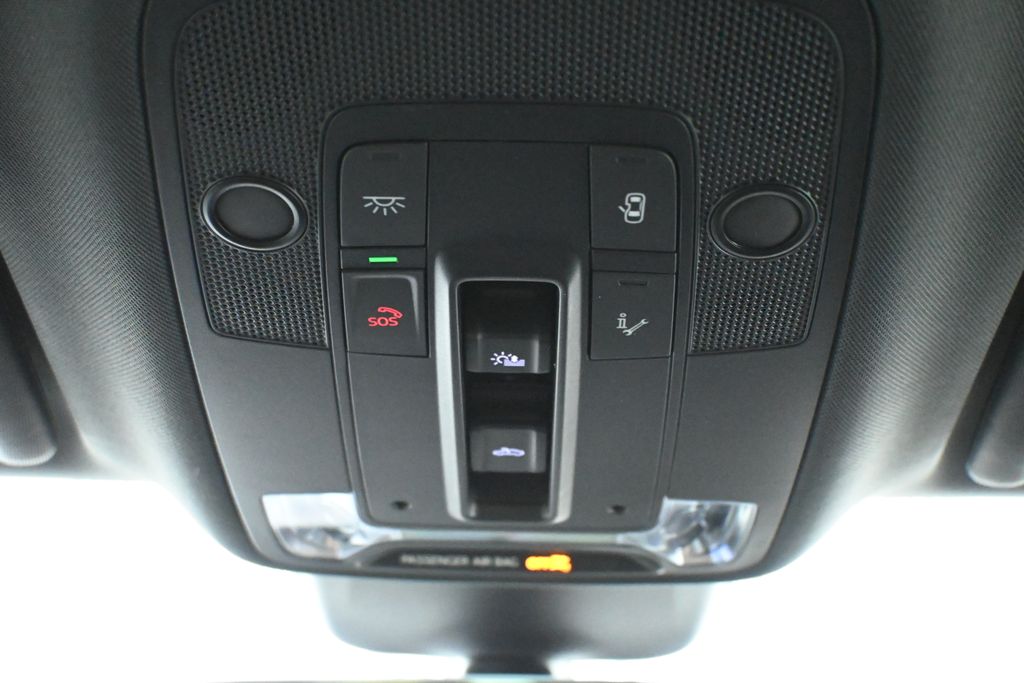 Thumbnail: 2025 Audi Q3 - 16