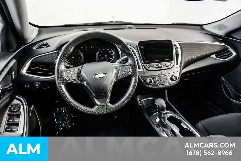 Used 2024 White Chevrolet LT image 22