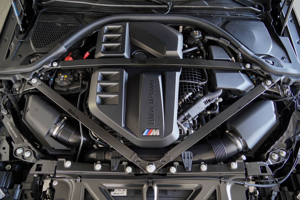 Thumbnail: 2026 BMW M2 - 23