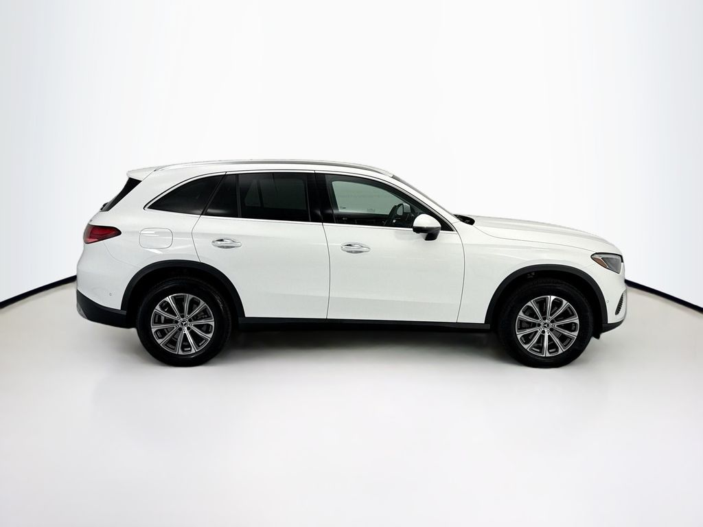 Thumbnail: 2026 Mercedes-Benz GLC - 4