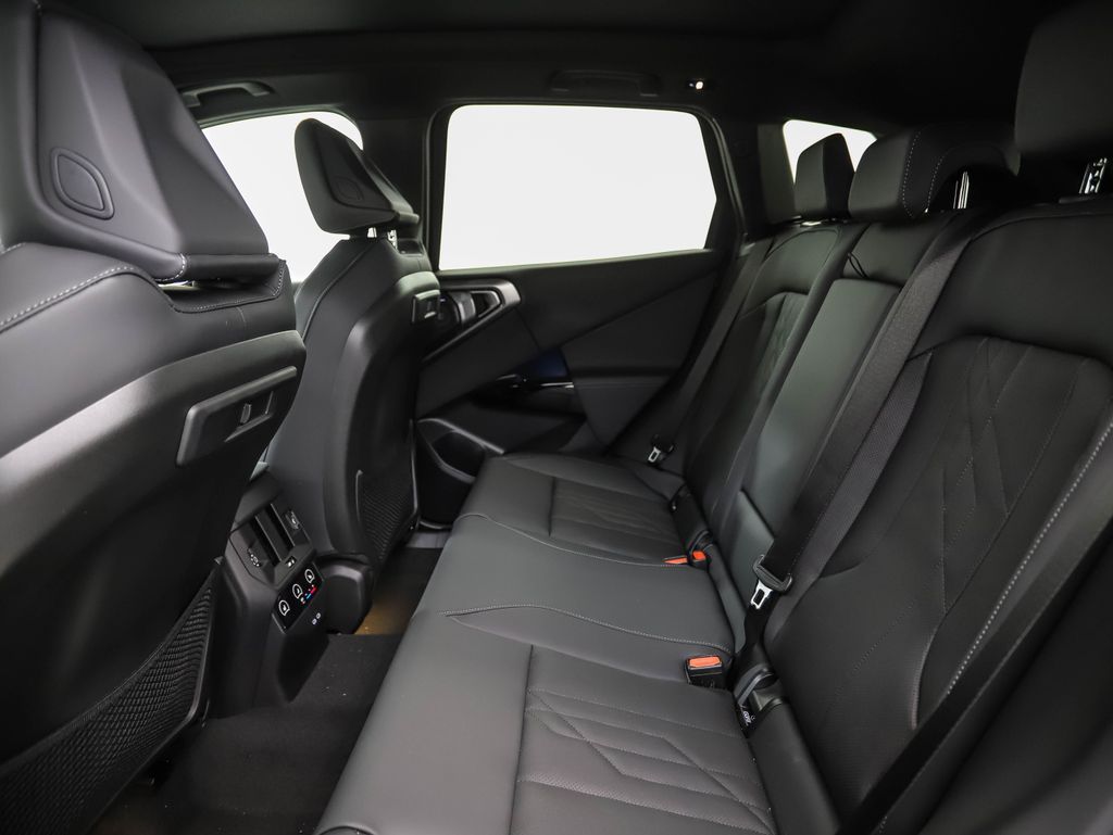 Thumbnail: 2026 BMW X3 - 21