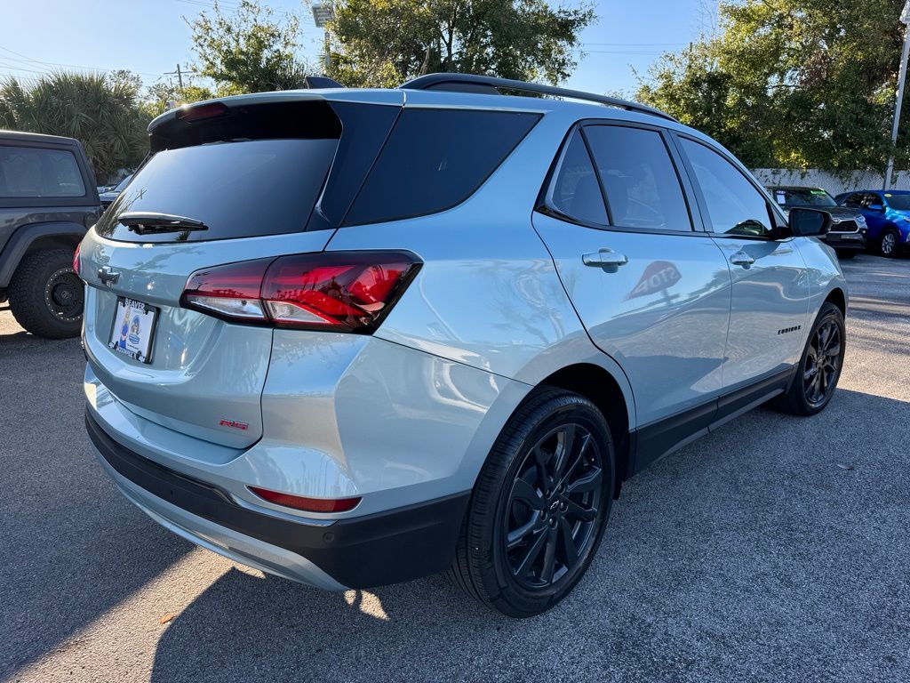 2022 Chevrolet Equinox RS 8