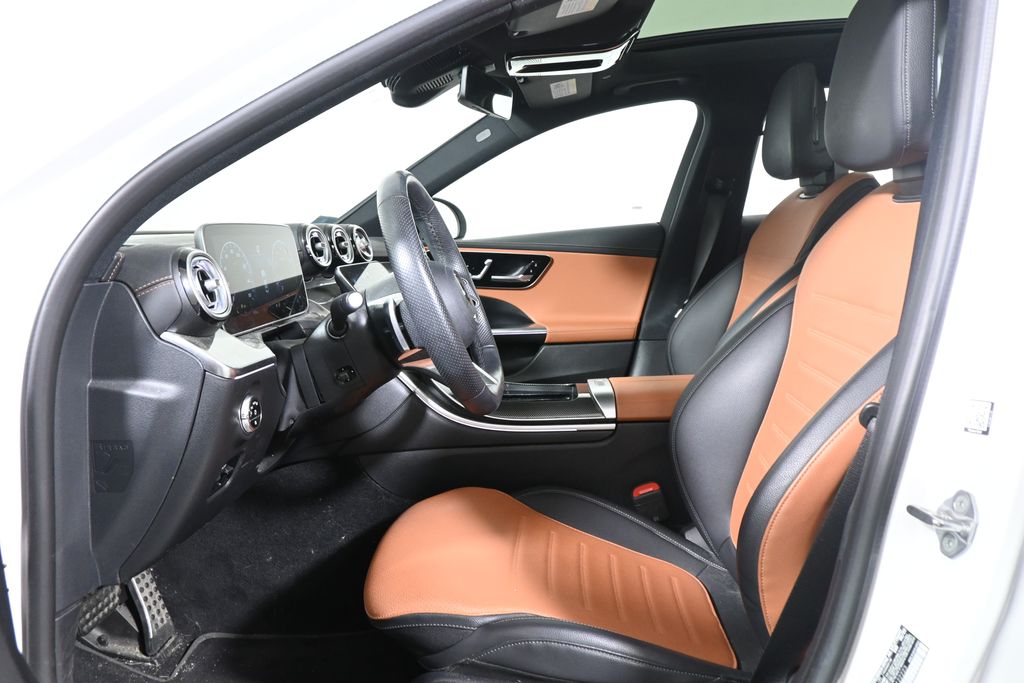 Thumbnail: 2023 Mercedes-Benz C-Class - 3