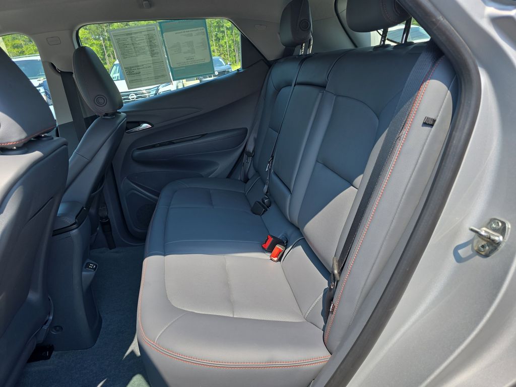 2021 Silver Ice Metallic Chevrolet Bolt EV Premier FWD Crossover