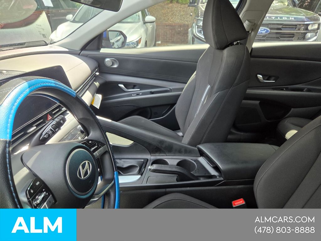 Used 2024 Blue Hyundai SEL image 28