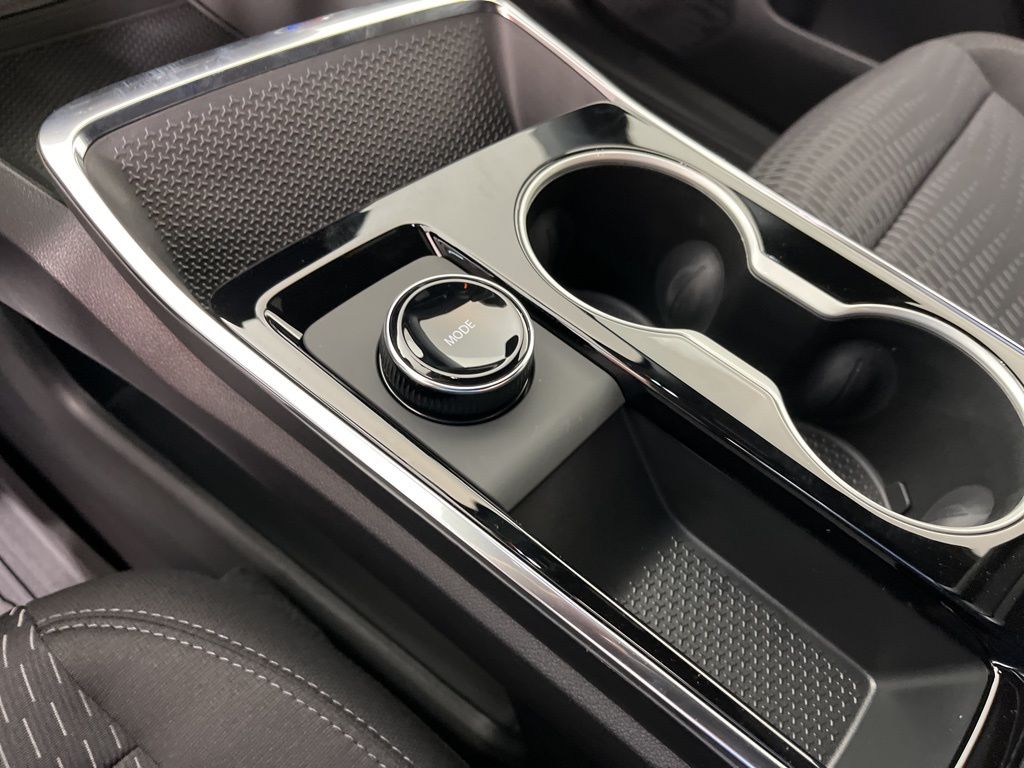 Thumbnail: 2026 Chevrolet Equinox - 30