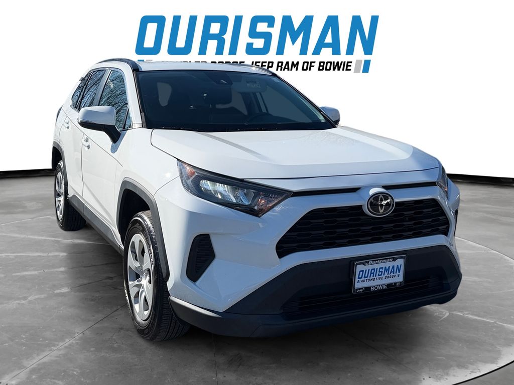 2021 Toyota RAV4 LE FWD