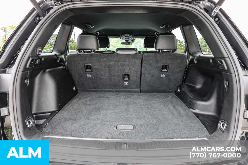Used 2025 Black Jeep Altitude / MT Certified image 23