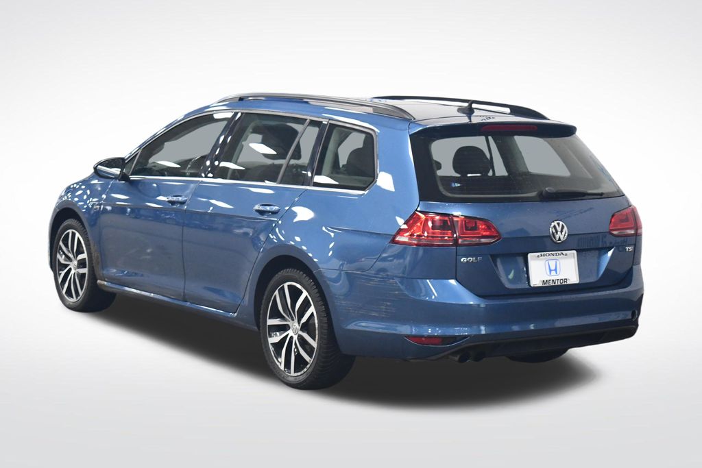 Thumbnail: 2016 Volkswagen e-Golf - 3