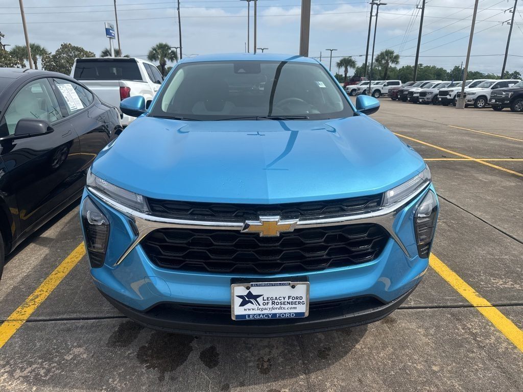 View vehicle photo 2