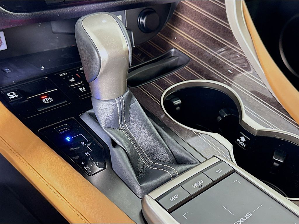Thumbnail: 2022 Lexus RX - 17