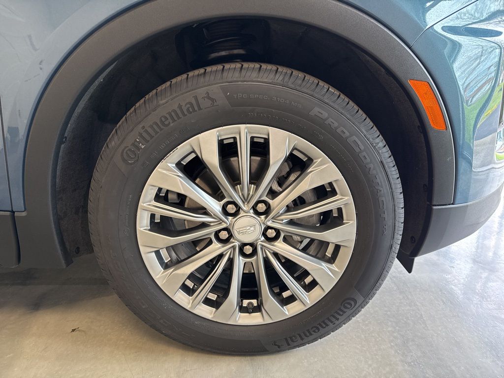 used 2024 Cadillac XT4 car, priced at $32,995
