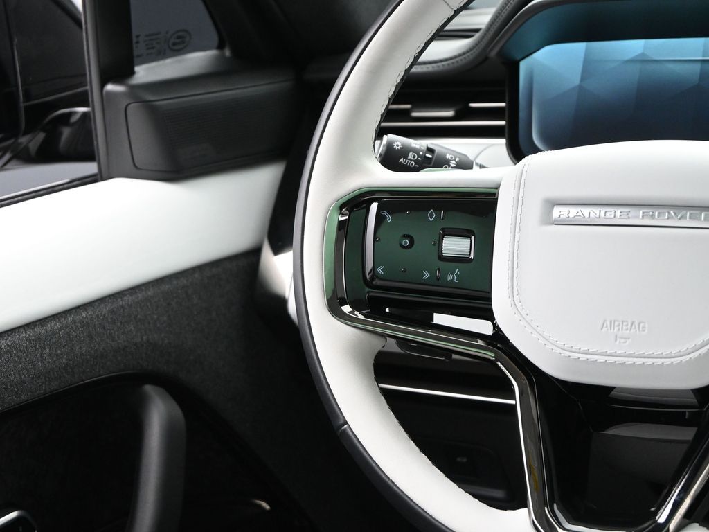 2025 Land Rover Range Rover Sport P530 Autobiography