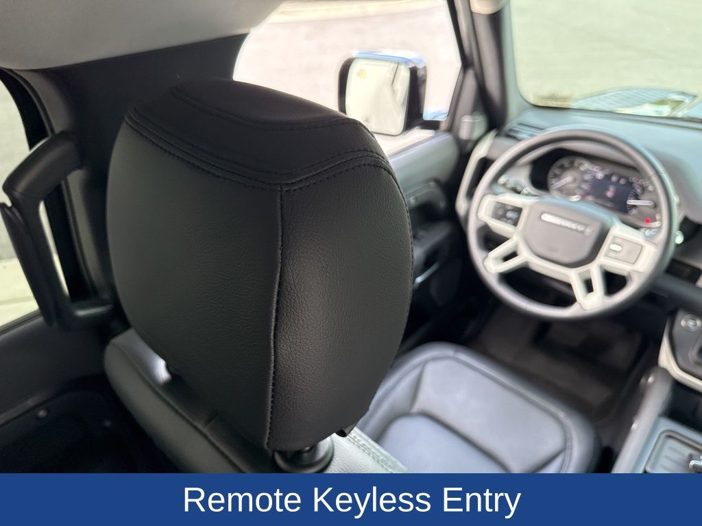 2023 Land Rover Defender 110 Standard