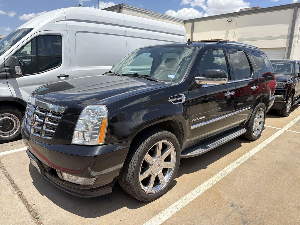 2014 Cadillac Escalade Luxury RWD