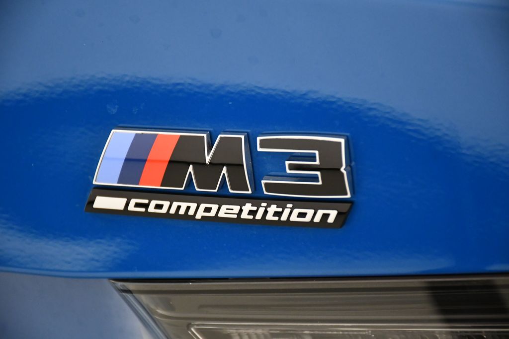 Thumbnail: 2025 BMW M3 - 10