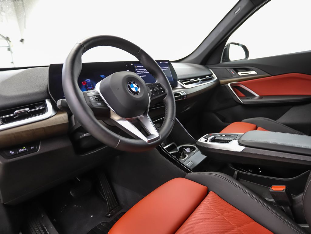 Thumbnail: 2023 BMW X1 - 10