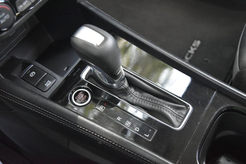 Used 2023 Nissan Kicks SUV