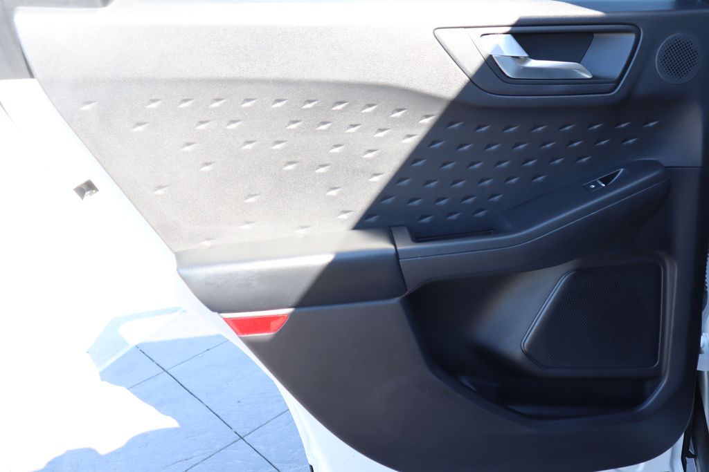 Thumbnail: 2020 Ford Escape - 25