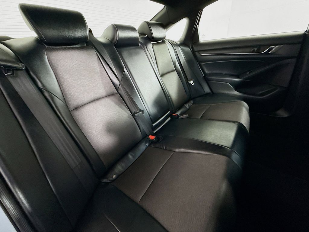 Thumbnail: 2018 Honda Accord - 24