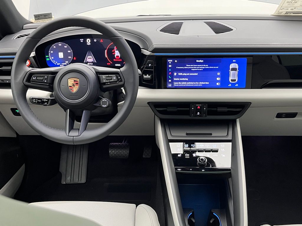 Thumbnail: 2025 Porsche Macan - 22