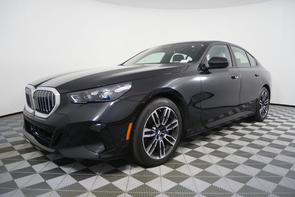 Thumbnail: 2026 BMW 5 Series - 7