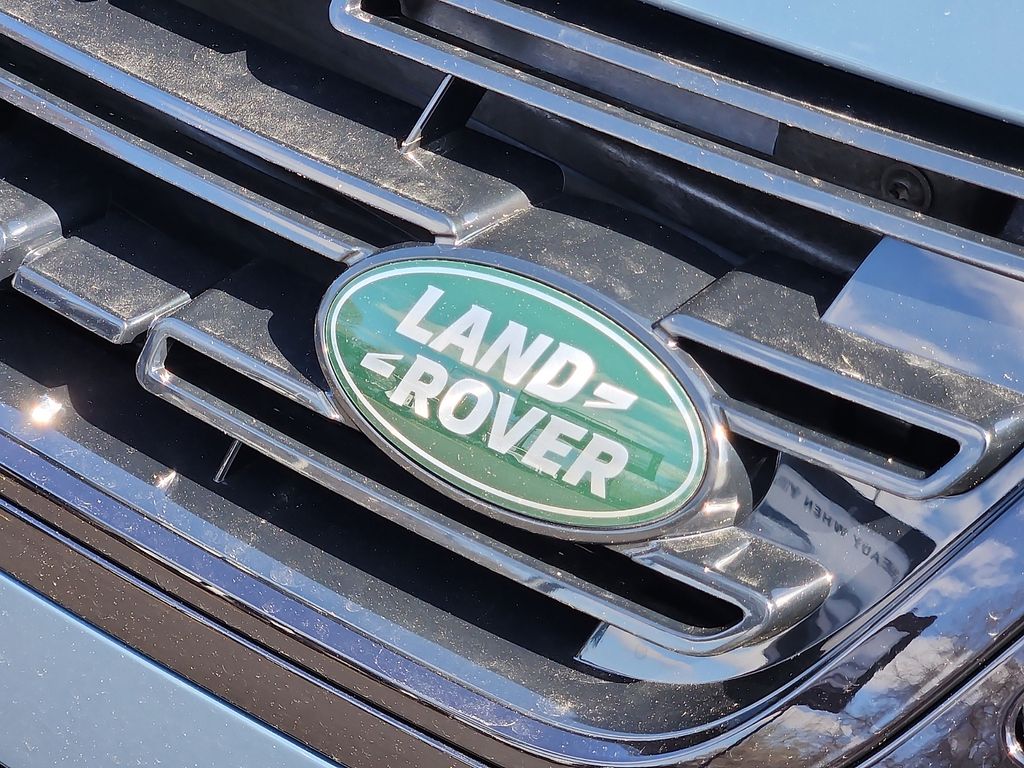Thumbnail: 2026 Land Rover Range Rover Evoque - 11