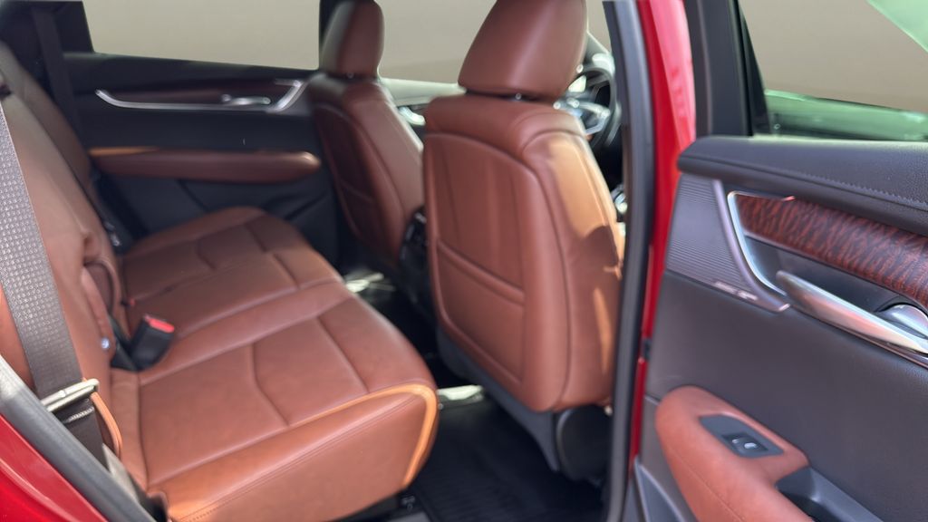 used 2025 Cadillac XT5 car, priced at $56,800