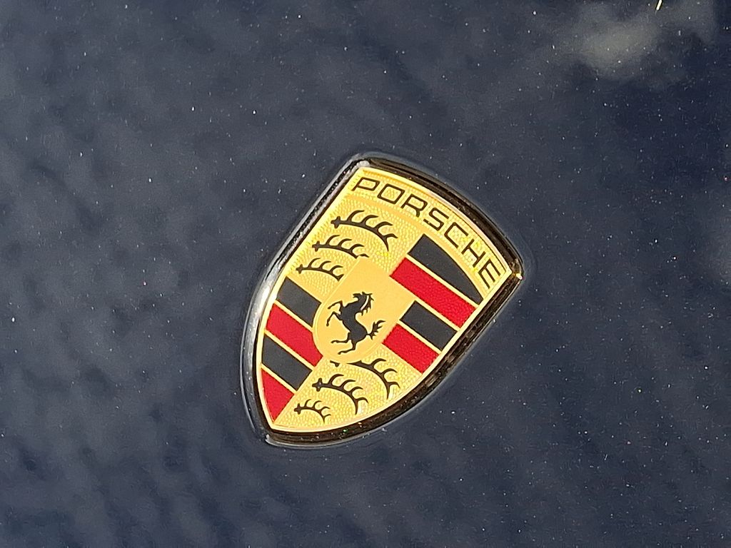 Thumbnail: 2021 Porsche 911 - 30