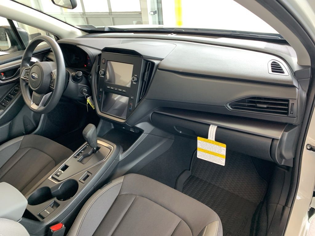 New 2025 White Subaru Base image 20