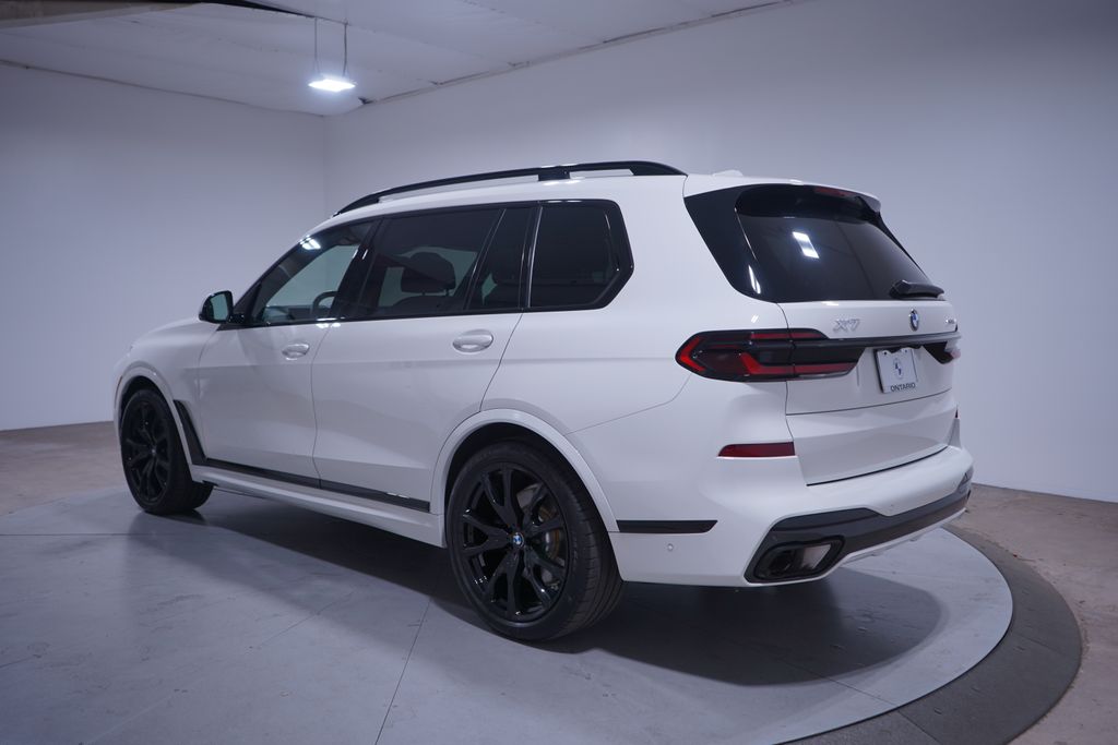 Thumbnail: 2024 BMW X7 - 3