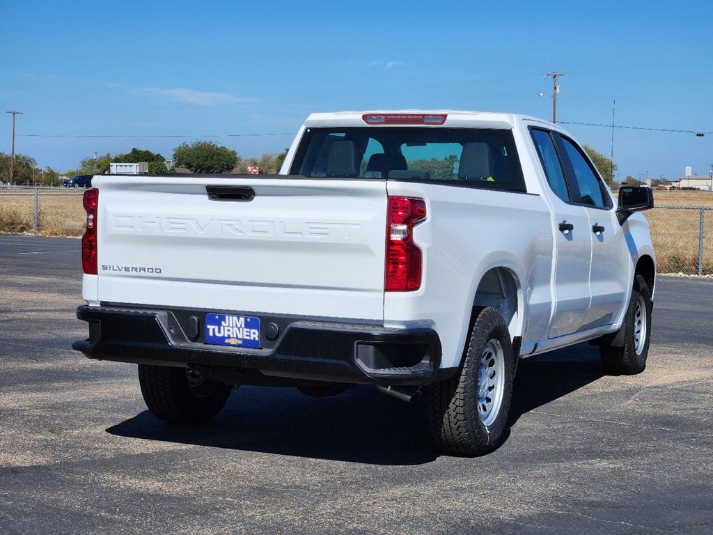 2025 Chevrolet Silverado 1500 WT 3