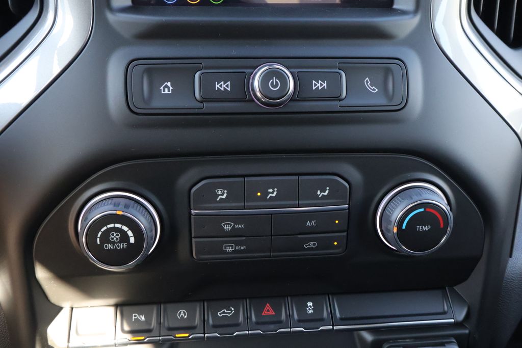 Thumbnail: 2026 Chevrolet Silverado 1500 - 25