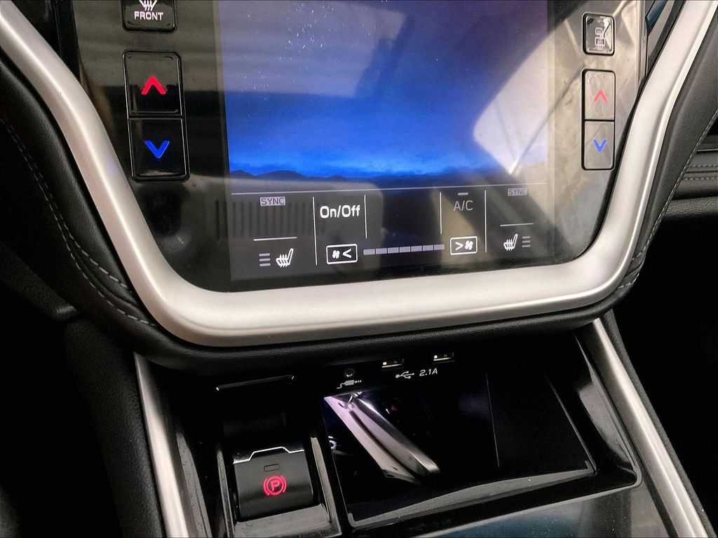 2020 Subaru Outback — photo 26