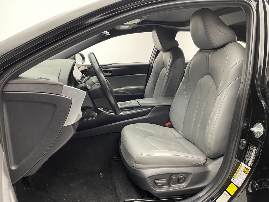 Thumbnail: 2022 Toyota Avalon - 13