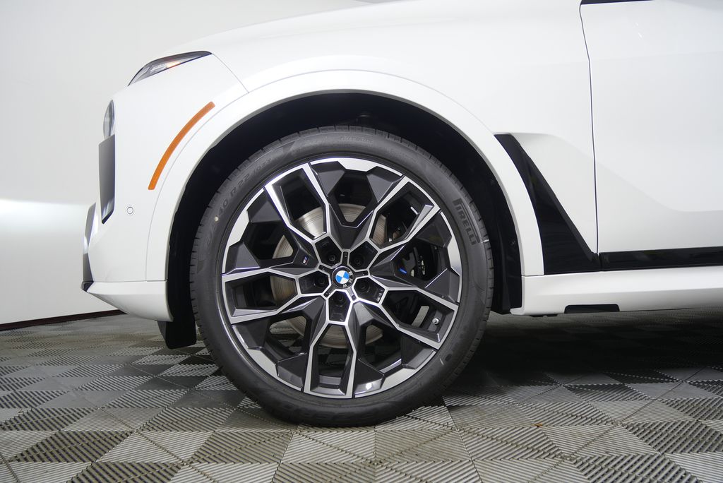 Thumbnail: 2026 BMW X7 - 7