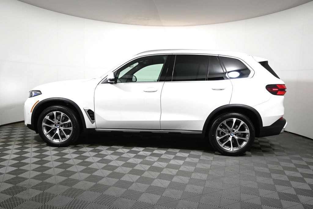 Thumbnail: 2026 BMW X5 - 2
