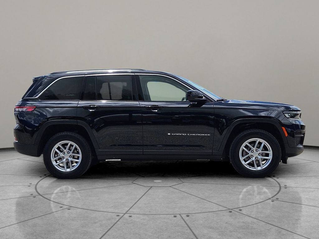 Used Car 2023 Jeep Grand Cherokee  Laredo For Sale Under $30,000 In San Marcos, Texas
