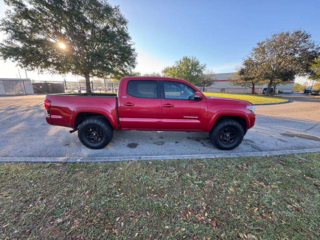 2022 Toyota Tacoma TRD Sport 6