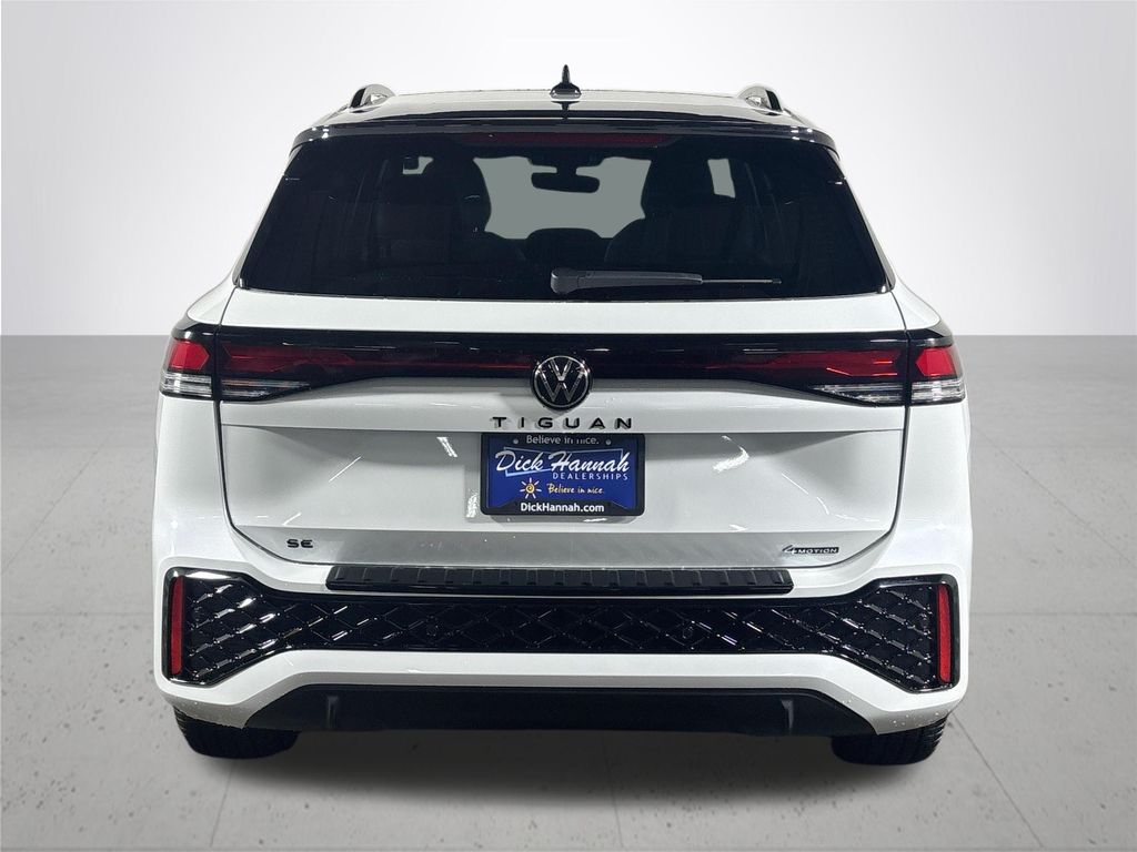 2025 Volkswagen Tiguan 2.0T SE R-Line Black