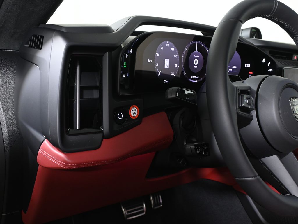 Thumbnail: 2026 Porsche Cayenne - 30