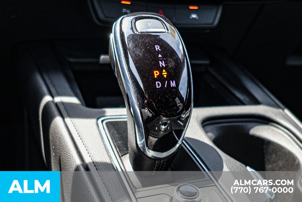Used 2024 Silver Cadillac Premium Luxury image 44